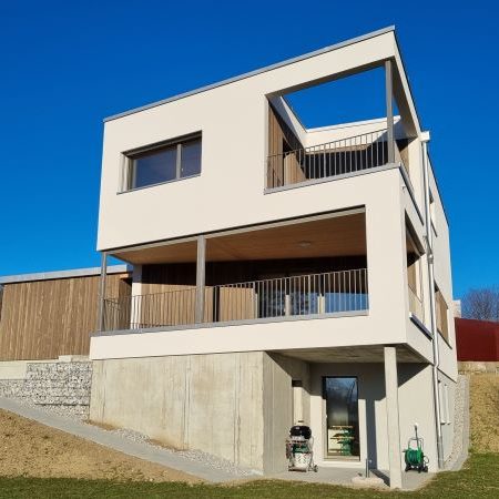 Aussenansicht mit Holzrahmenbau