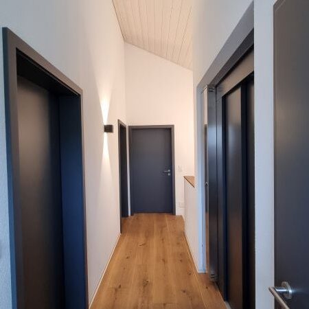 Gang OG, Zugang durch Lift